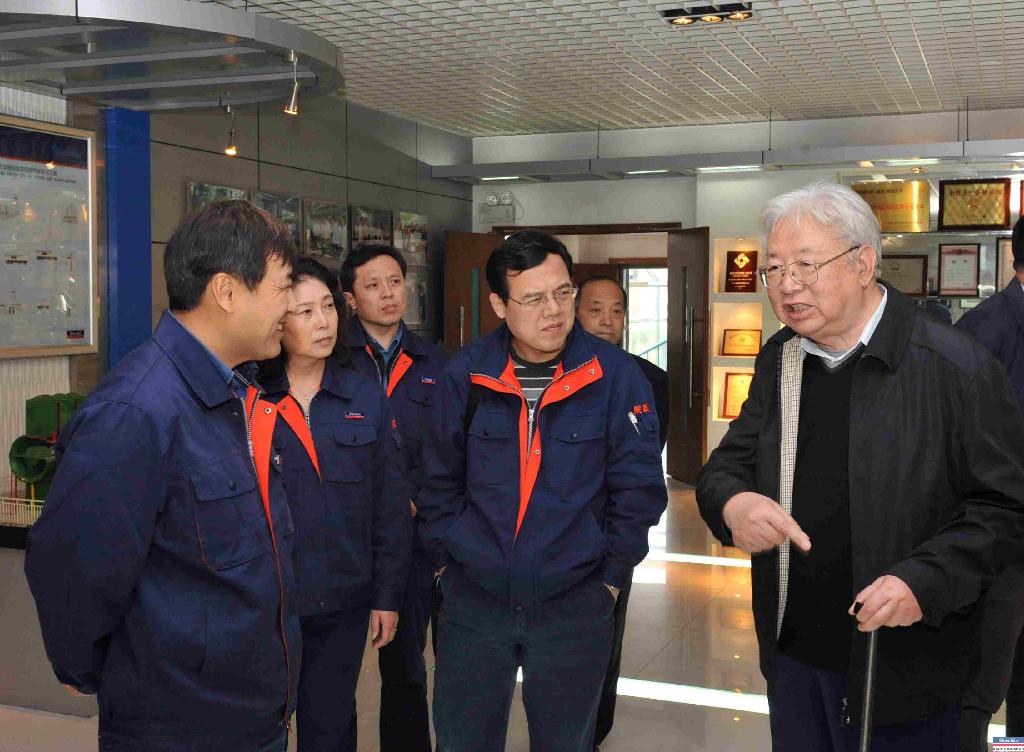 原机械工业部总工程师、副部长陆燕荪一行来访AG一飞冲天集团