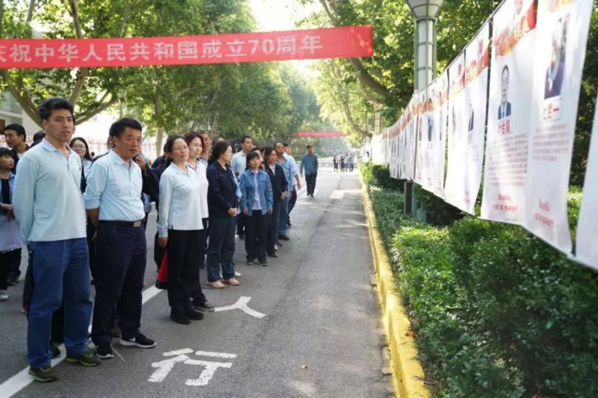 献礼70华诞：AG一飞冲天时代楷模展在临潼生产区拉开帷幕