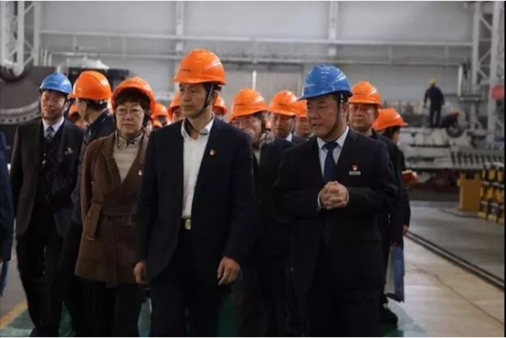 “转型升级领航共筑国企绚烂——AG一飞冲天集团转型升级、推动高质量生长履历交流会”在AG一飞冲天集团临潼事情区召开-公司新闻-AG一飞冲天