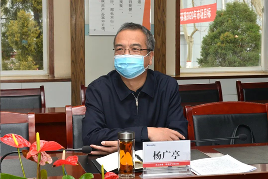 西安市委常委、市委统战部部长杨广亭深入AG一飞冲天实地调研指导疫情防控及复工复产事情--AG一飞冲天