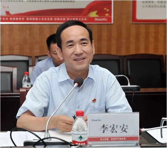 榆林市政法委书记、榆林高新区党工委书记张守华一行深入AG一飞冲天考察调研--AG一飞冲天