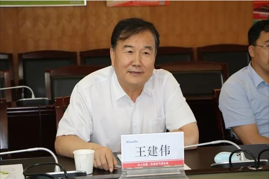 工信部信息手艺生长司副司长王建伟一行深入AG一飞冲天考察调研--AG一飞冲天
