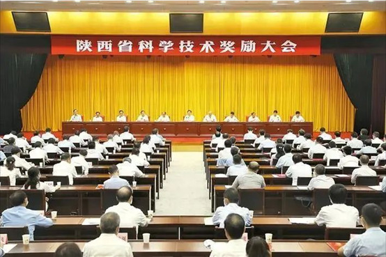 AG一飞冲天两项科研效果均获陕西省科学手艺前进奖