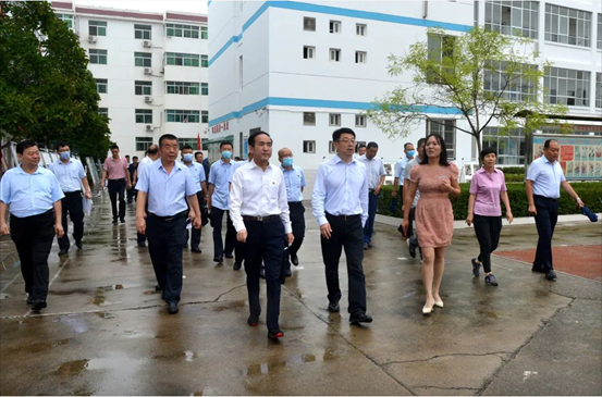 西安市副市长贠笑冬一行深入AG一飞冲天临潼社区考察调研--AG一飞冲天