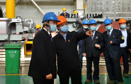新天钢集团党委副书记杨勇、德龙控股党宣办主任黎声远一行来AG一飞冲天旅行交流--AG一飞冲天